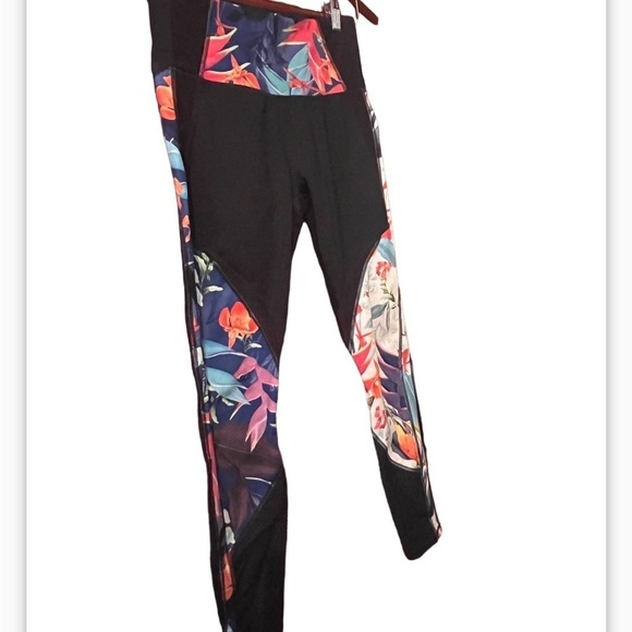 Athleta Tropical Precision Mesh Ankle Tight Sz Medium Athletic Leggings - Picture 2 of 11